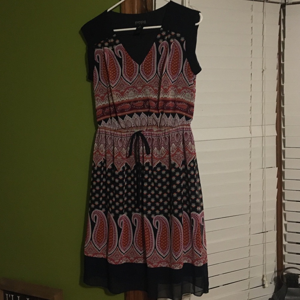 Very cute dress!